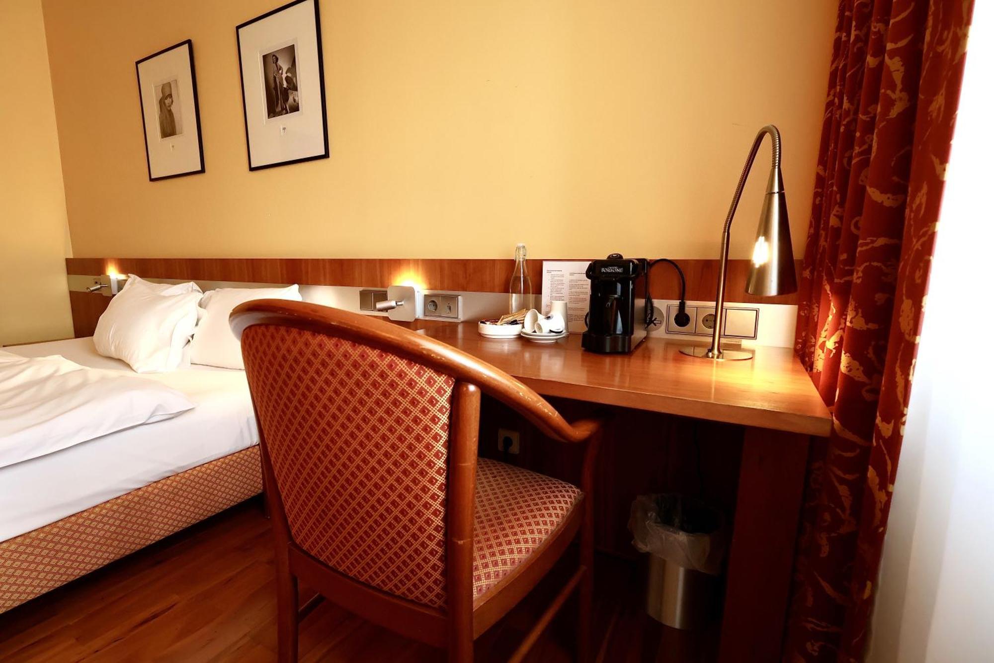 Hotel De La Poste Esch-sur-Alzette Zewnętrze zdjęcie